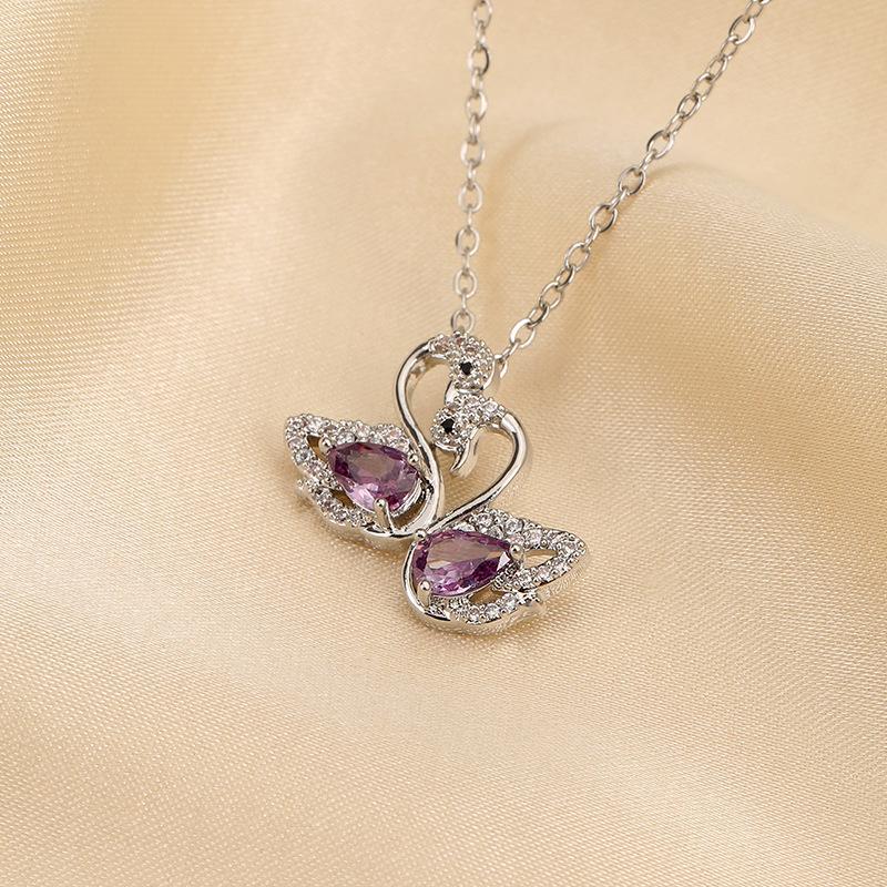 Titanium Steel Non-fading Necklace - European & American Style, Light Luxury, Versatile Korean Fashion, Perfect for Women and Girlfriend Gifts.
