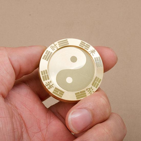 Κέρματα Fidget Slider Αστείοι Κινεζικοί Χαρακτήρες Taiji Στερεός Ορείχαλκος Στρογγυλό Φέρνουν Καλή Τύχη Φορητό Ανακούφιση από το Στρες Τυχερά Κέρματα Σβούρα Παιχνίδι Δώρο Ενηλίκων