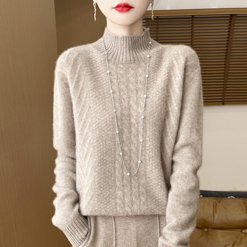 Women's Age-Reducing Loose Pure Wool Sweater, Half-High Collar, Thickened Knit Top for Autumn/Winter.