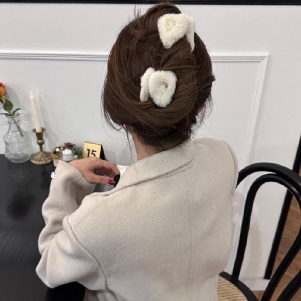 Trendy Versatile Hair Clips Fluffy Sweet Style Bangs Hair Clips Cat Ear Shape Ponytail Clips Women Head Wear Accessories