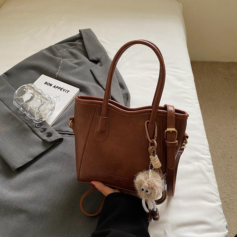 Fashion Portable Tote Bag Versatile Shoulder Women's Bag Premium Messenger Bag Casual Retro Bucket Bag
