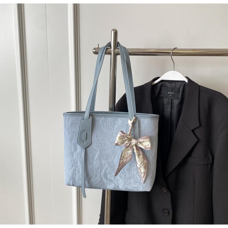 Fashion Commuter Large-capacity Bag Women's 2025 New College Student Class Bag Casual Versatile Shoulder Bag Tote Bag