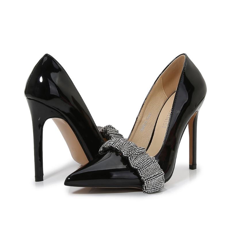 Red Wedding Shoes Bridal Shoes Women's New Show Hezhu Wedding Dress Single Shoes Rhinestone Thin Heel Banquet Fashion High Heels Large Size