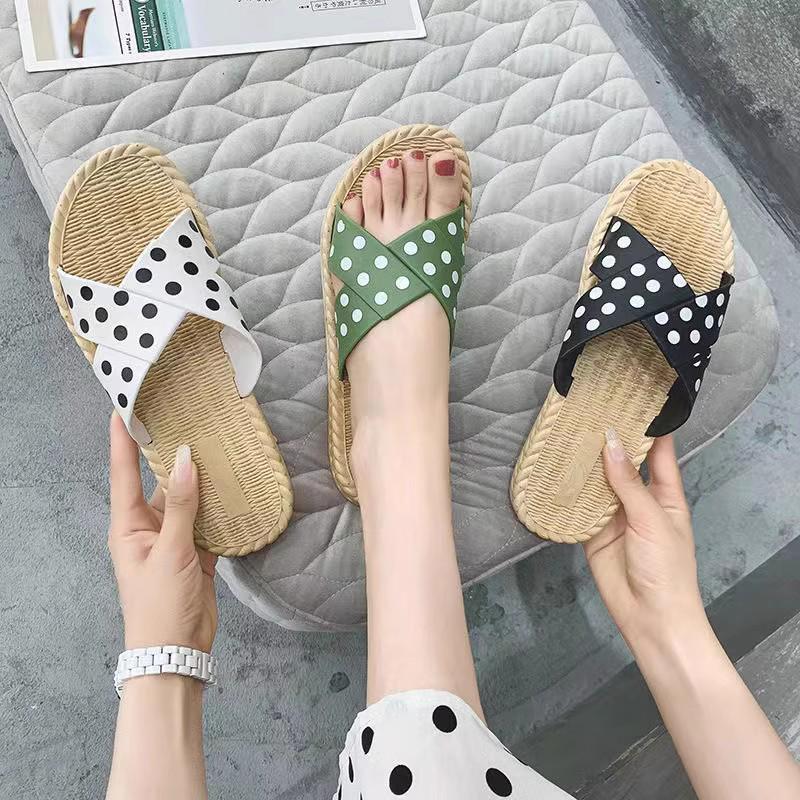 Polka Dot Women's Non-Slip Summer Flip-Flops: 2026 Trendy, Versatile, Wear-Resistant Beach Flats