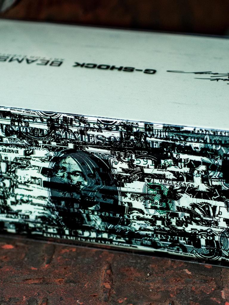 BEAMS KOUSUKE KAWAMURA X BEAMS T Special Edition DW Dollar Bill Black 11480709950 G-SHOCK 5600-E "1 Shredded" Men's Watch, -