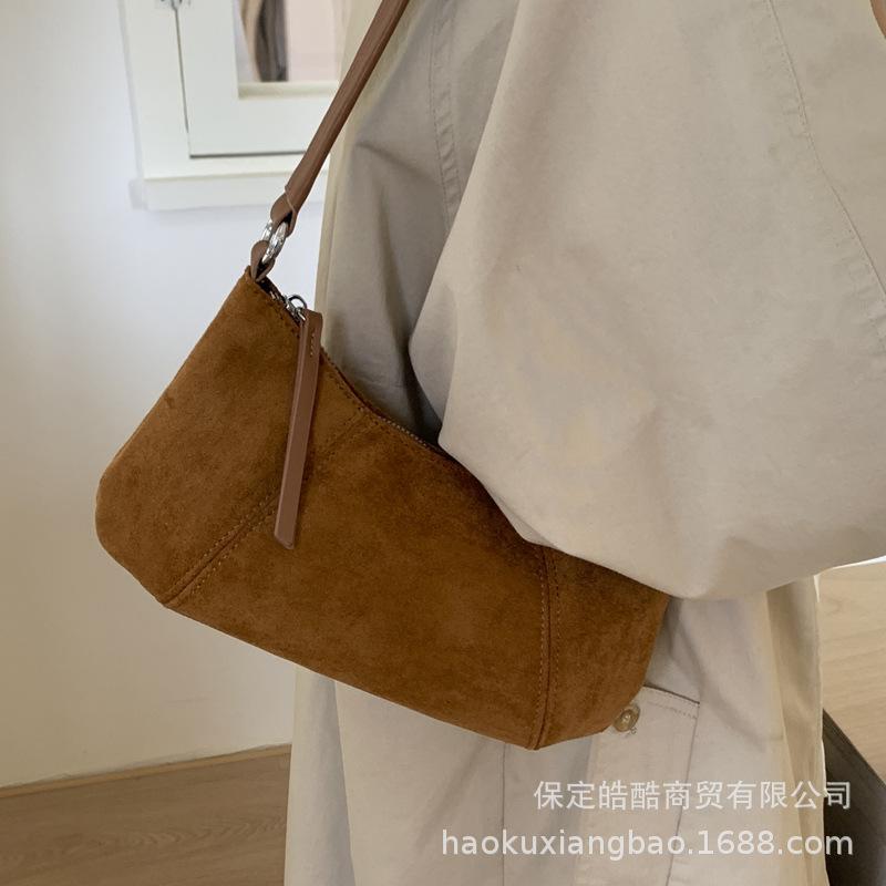 Underarm bag women's large capacity 2025 new autumn and winter retro versatile leopard print shoulder messenger bag commuter dumpling bag