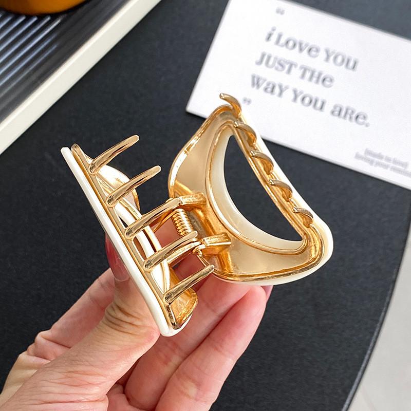 Elegante Presilha de Cabelo de Liga de Acetato Estilo Coreano Design Vintage Meia Lua Para Mulheres