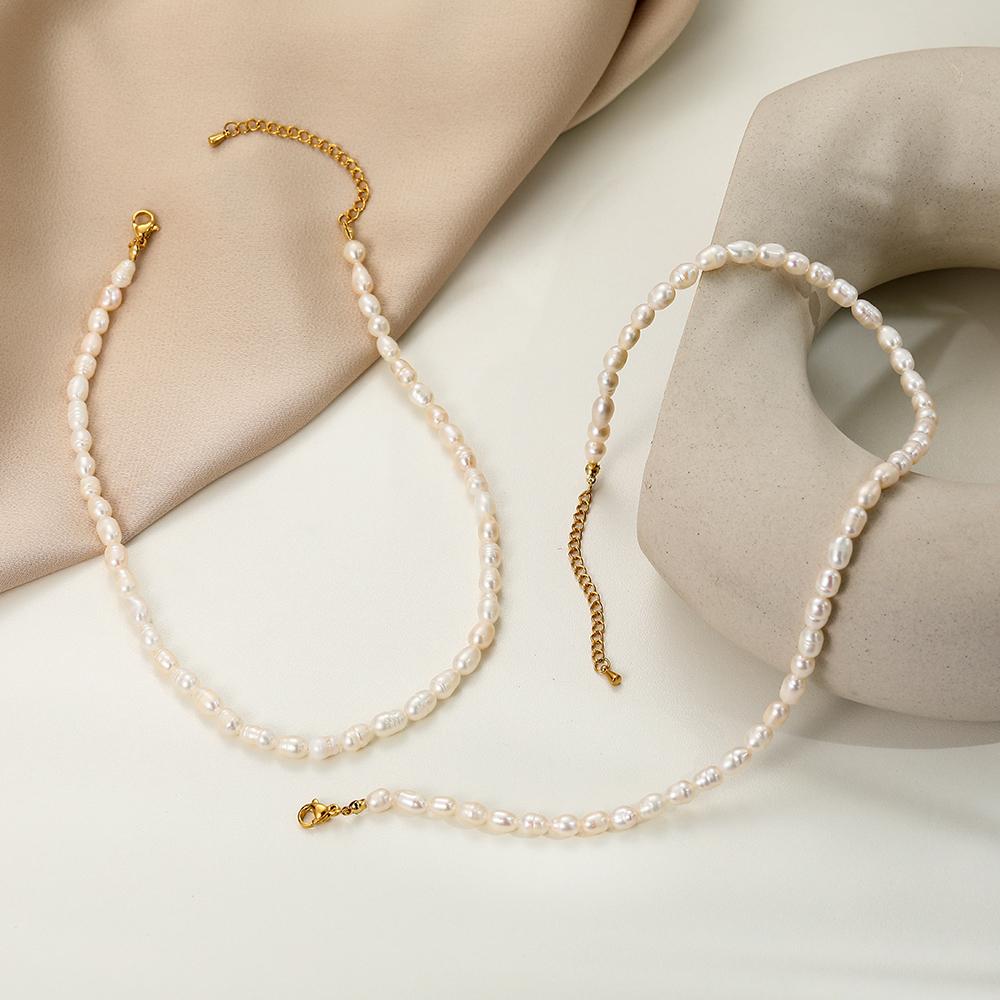 Vintage Style Dainty Freshwater Rice Pearl Necklace for Men and Women Minimalist Choker Necklace Layered Zircon For Mom Gift