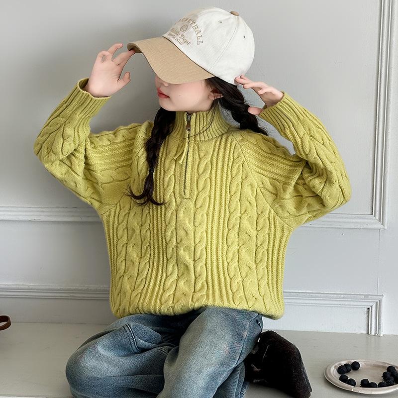 Dziewczęcy sweter dzianinowy z kołnierzem stójką - Pogrubiony Jesień-Zima 2025 Moda dziecięca