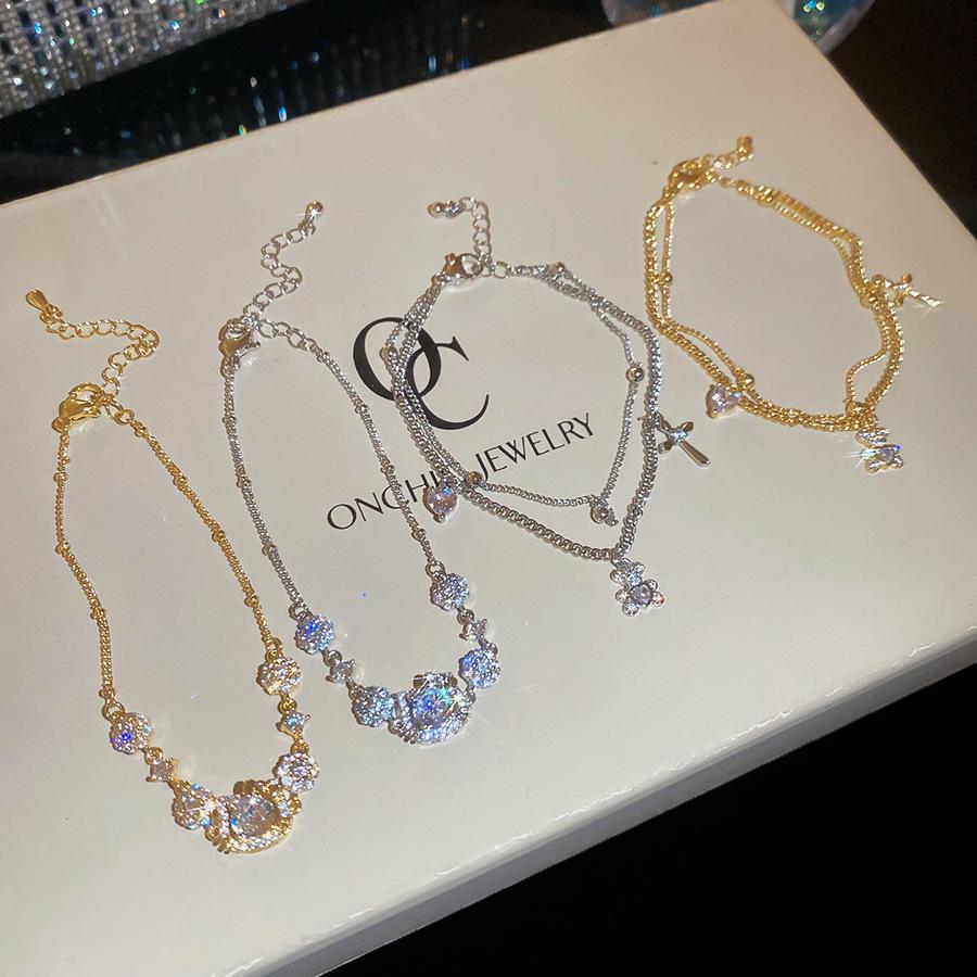 18K Gold Plated Zircon Cat Flower Bracelet: Cute, Exquisite, Versatile, and Luxurious Jewelry for Women