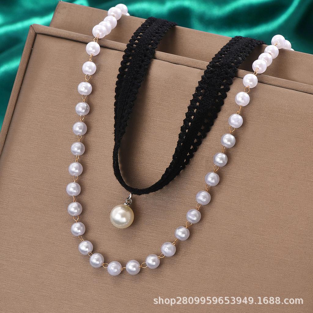 Original Design, Sweet and Cool Imitation Pearl Retro Elastic Necklace, Hip-hop Cold Wind Niche Sticker Necklace
