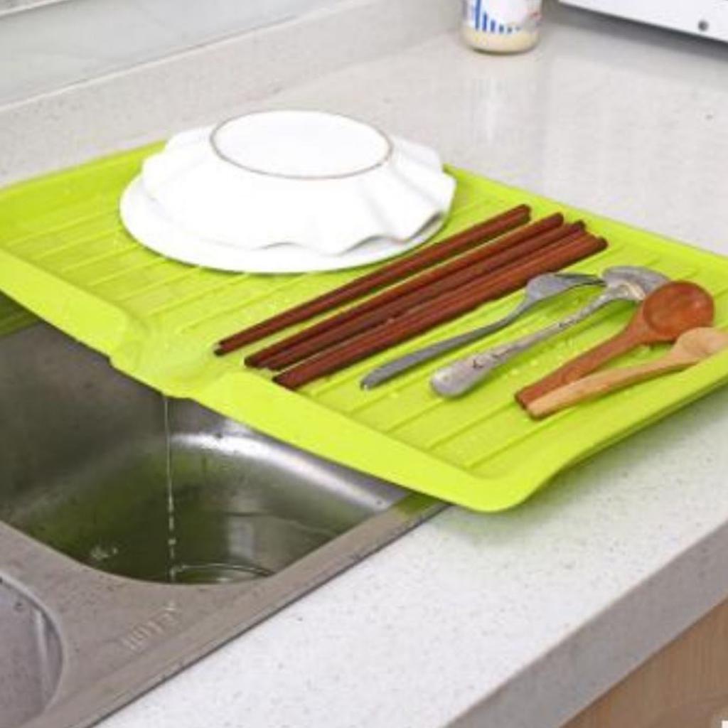 Plastic Dish Drainer Board Multipurpose Rectangular Design Space Saving Kitchen Draining Board Tray for Cutlery Fruits and Vegetables
