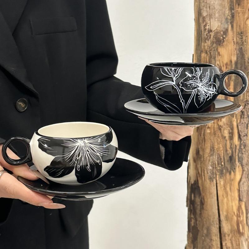 Retro Floral Style Coffee Cups and Plates - High-end Narcissus Flower Cups and Plates - Floral Latte Art Decorative Tea Set