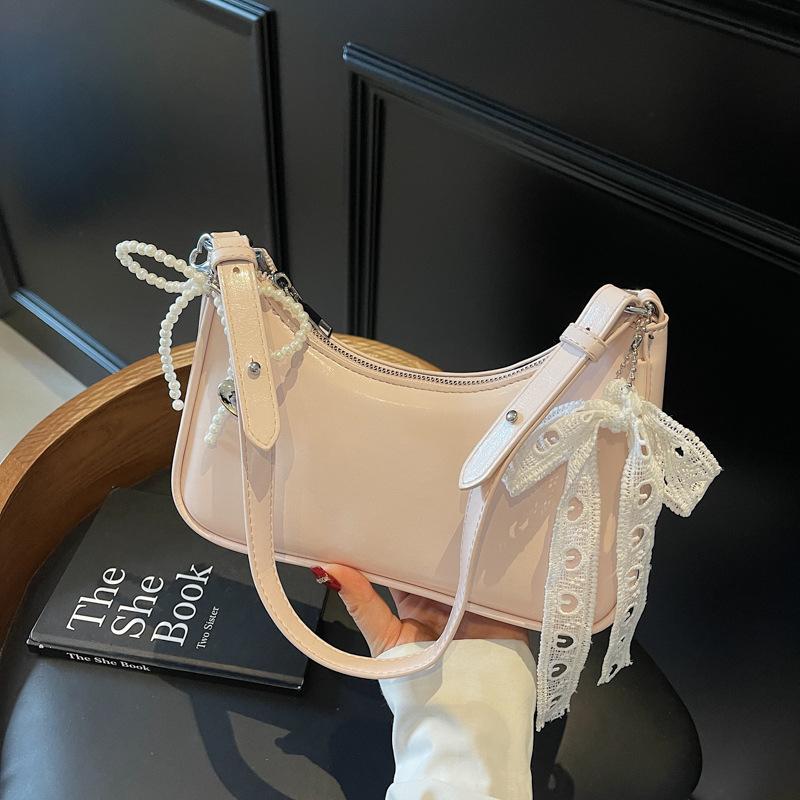 French niche fashion armpit small bag women 2025 new trendy Internet celebrity temperament shoulder bag foreign style messenger bag