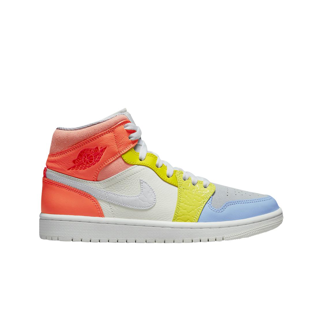 

Женские кроссовки Jordan 1 Mid To My First Coach DJ6908-100