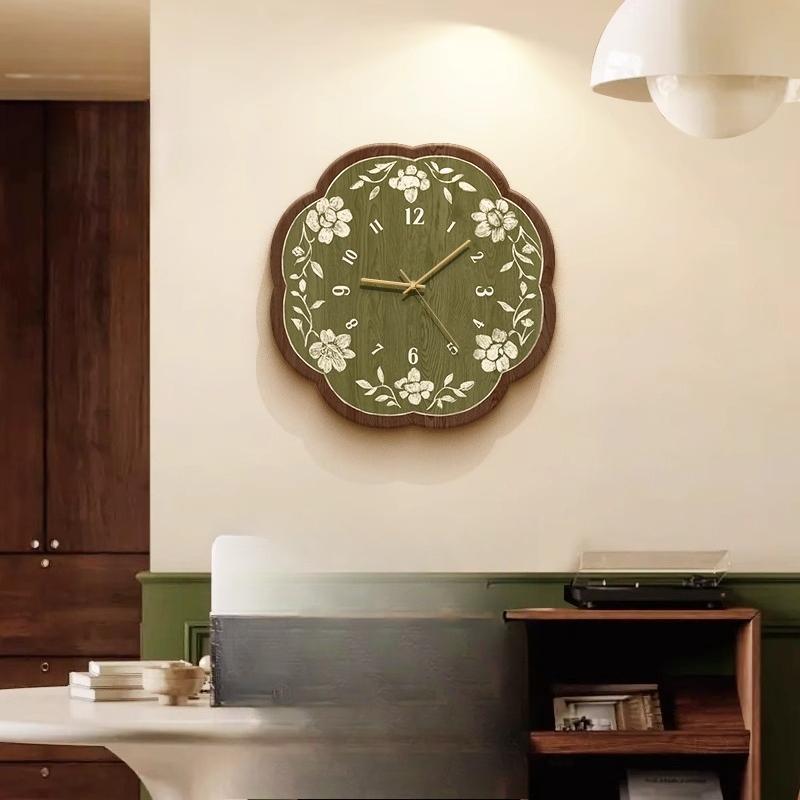 Round Design Wall Clocks Creative Chinese Style Fashion Vintage Wall Clocks Wooden Digital Horloge Murale Ornaments Home Decor
