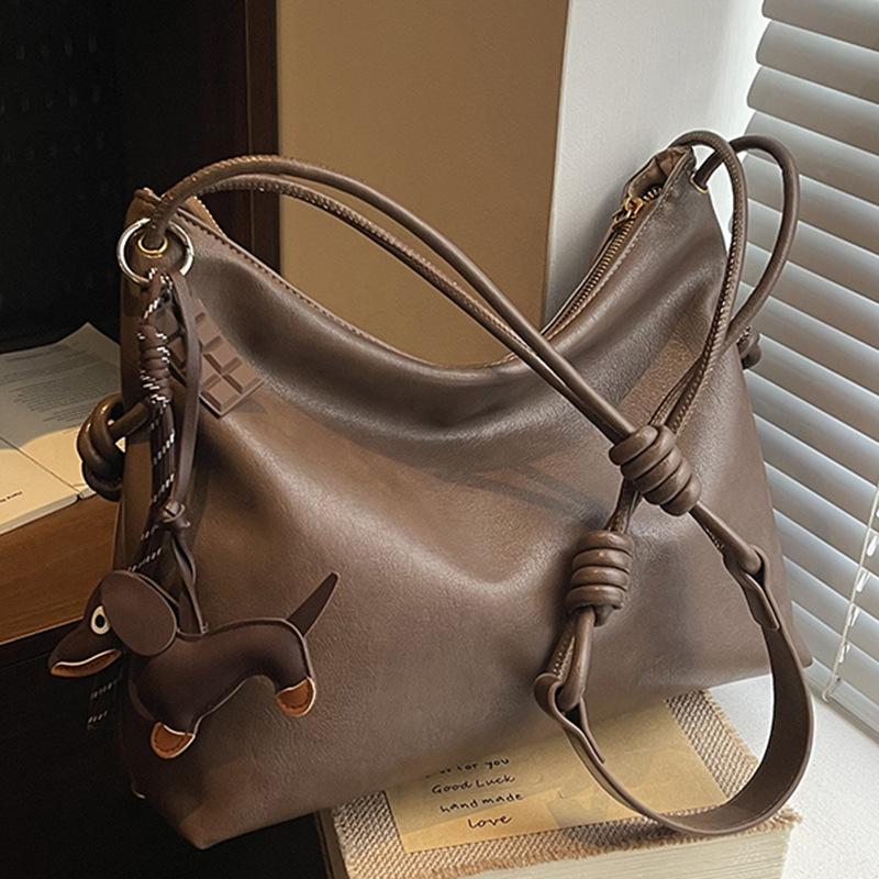 Casual Large-capacity Bag, High Appearance Level, Trendy and Fashionable Single-shoulder Armpit Bag, Commuter Tote Bag