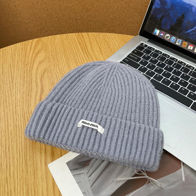 M Standard Knitted Hat Women's Winter Thickened Warm Cold Hat Showing Face Small Couple Versatile Outdoor Cold Wool Hat