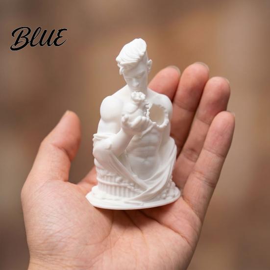 Palm-sized Decor Heart Warrior Figurine, 3D Printed Art Statue for Desk, Detailed Sculpture Minimalist Home Office, Creative Gift Compact Piece