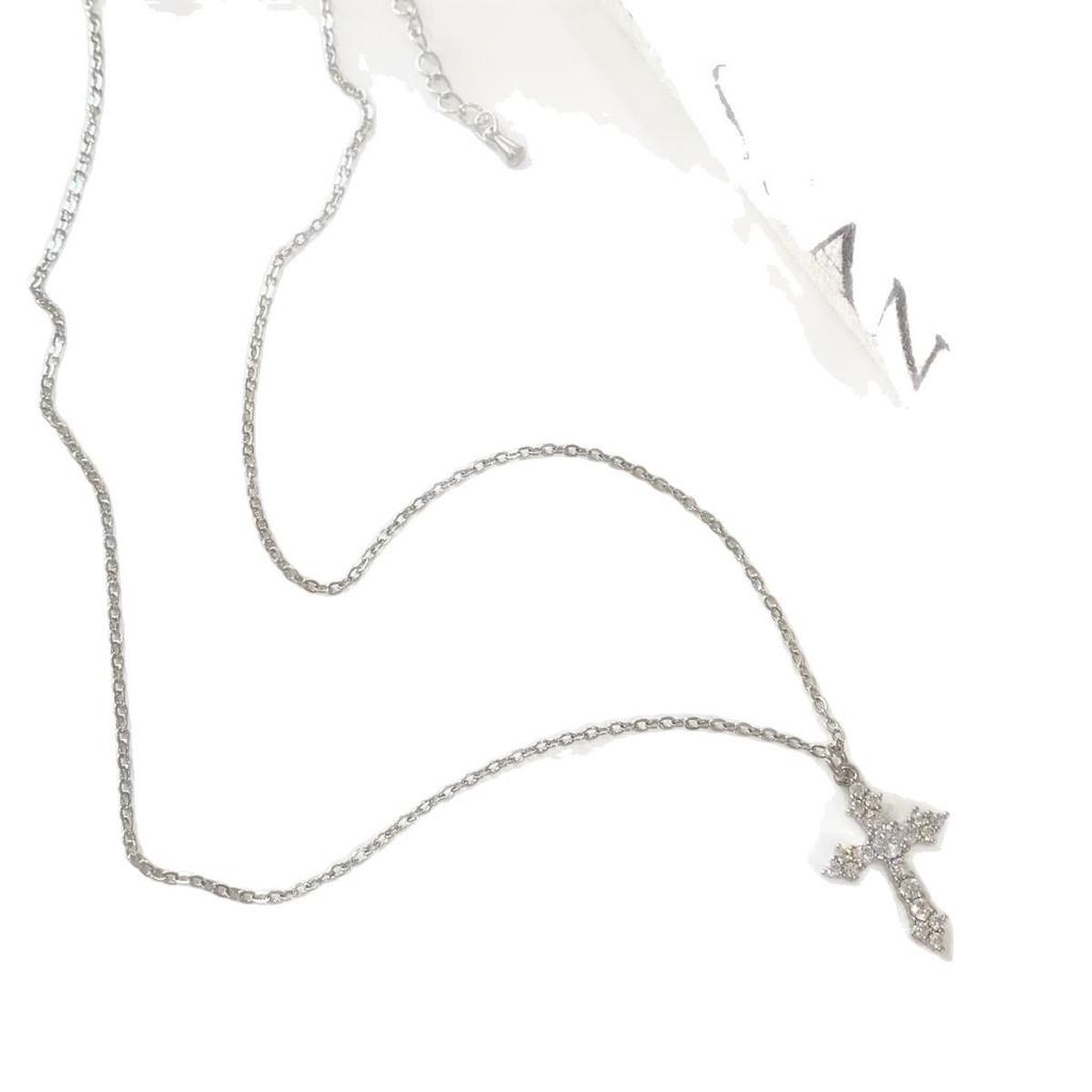Exquisite French Silver Cubic Zirconia Cross Pendant Necklace for Women - Elegant, Personalized Design Clavicle Chain