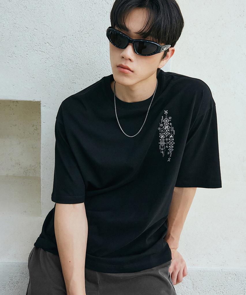 GAKKAI UNIONS Sunshine Embroidered Short Sleeve T-Shirt Black