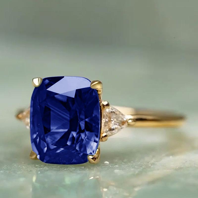 Cao Shi Retro Princess Engagement Ring: European & American Style Exaggerated Design