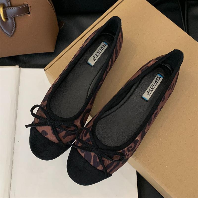 

Fashion IPPEUM Ballet Flats For Women Velvet Round Toe Mary Janes Kawaii Shoes 225 чёрный