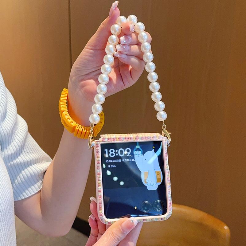 Braided Cloth Hinge with Pearl Bracelet Wristband Phone Case For Motorola Razr 60 Razr50 Ultra 50 Moto Razr + Hard Cover