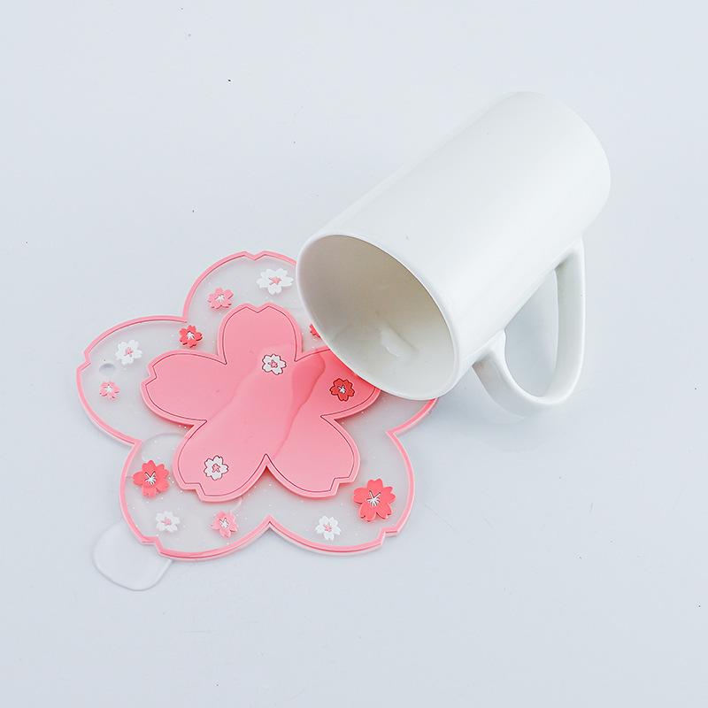 1 STÜCK Kawaii Untersetzer im japanischen Stil Sakura Kaffeetasse Untersetzer Sakura Isolierte Tischmatte Tee Milch Tasse Home Dekoration Trinkgeschirr