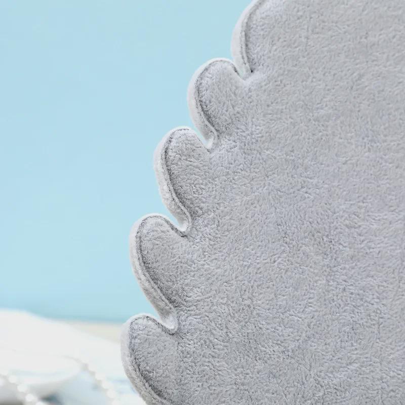 Flannel Jewelry Display Stand for Necklaces, Earrings, and Pendants with Flame Board Design