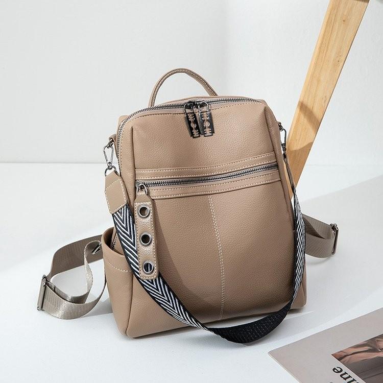 IELGY Fashion Casual Temperament European American Style Simple Sports Lightweight Backpack Female Bag