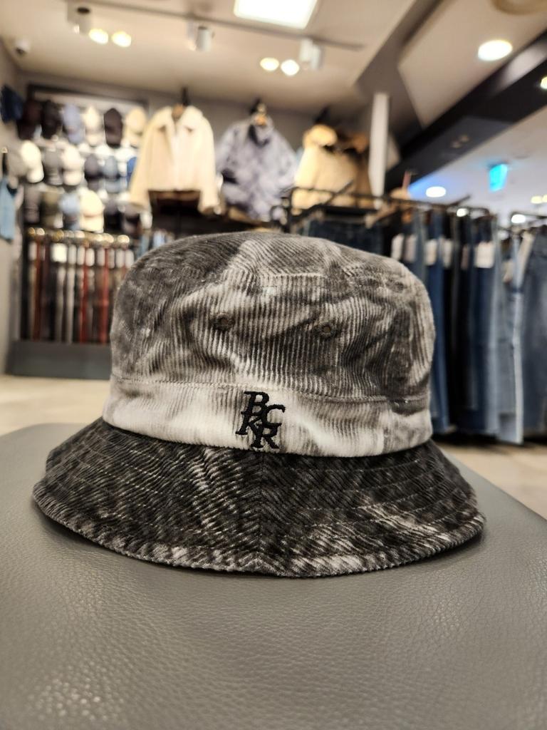 [Buckaroo Dongsuwon] Uni 11-goal corduroy logo-embroidered bucket hat B225AP360P