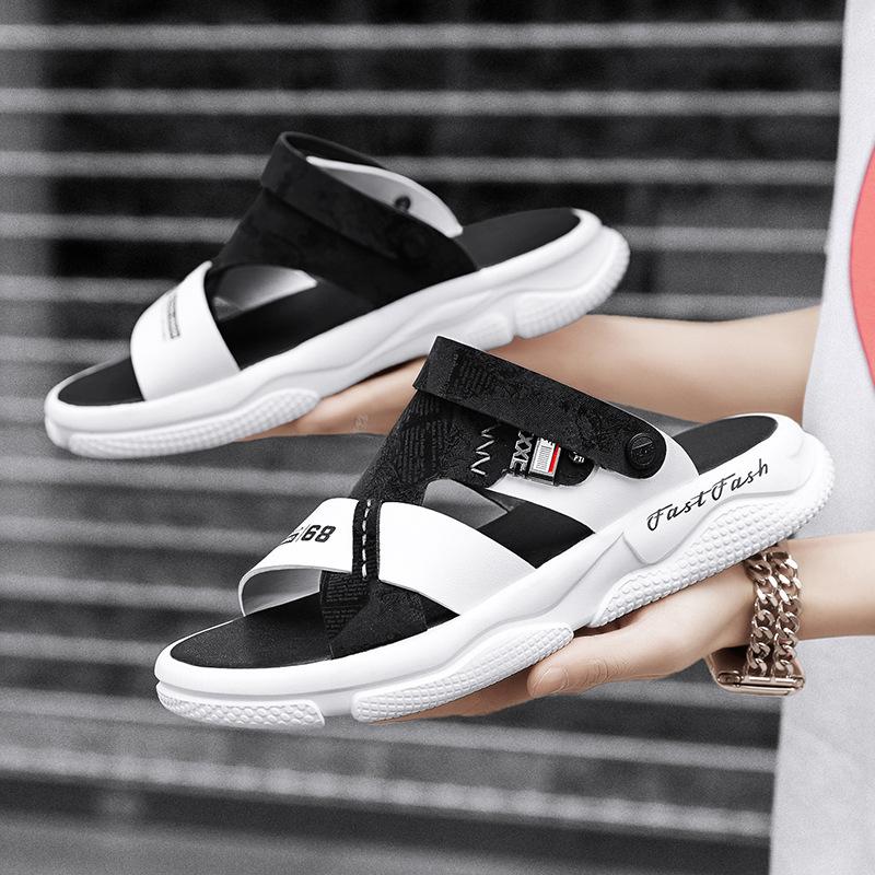 Nové letní pánské sandály dva způsoby nošení prodyšné módní trend všestranné ležérní plážové boty velkoobchod z velké továrny