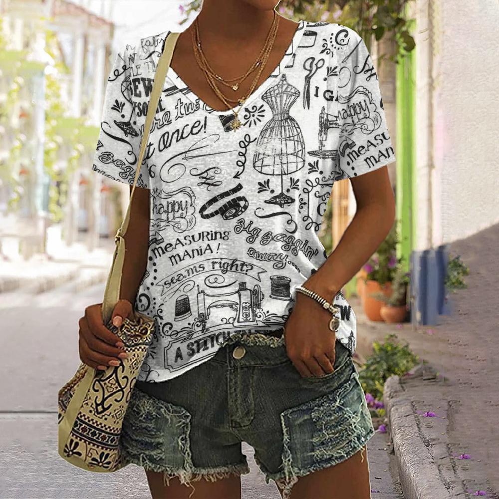 S-8XL Plus Size Vintage Black and White Letter Print Women's T-Shirts V-Neck Tops Tees Summer Casual Women's Clothing Pullover