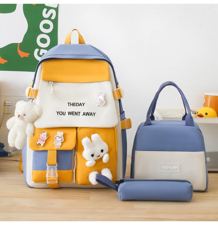 The schoolbag is fashionable and foreign, and the college students in junior high school are light to reduce the burden. The new student schoolbag