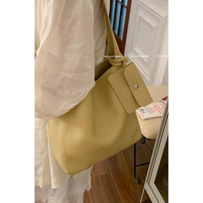 Casual Large-capacity Underarm Bag Women's New Simple Bucket Bag Wide Shoulder Strap Shoulder Bag