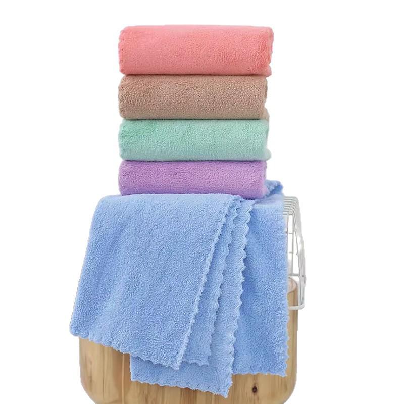 Toalha de Banho Macia de Coral Fleece Espessado - Absorvente, Cor Sólida, Perfeita para Adultos.