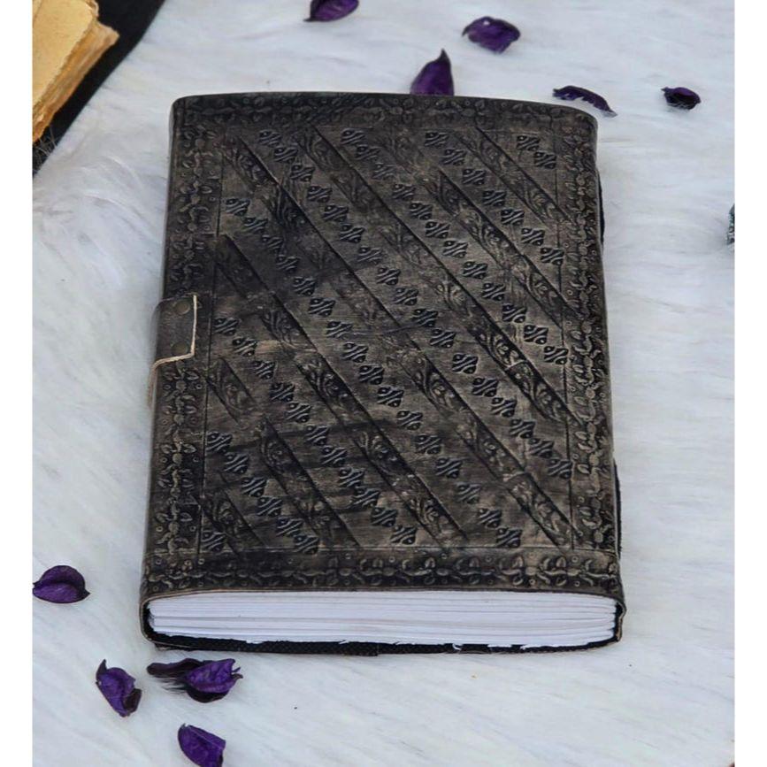 Handcrafted Tree of Life Embossed Leather Journal, Blank Notebook, Sketchbook,Christmas gift for him/her, Personalised Travel Vintage Diary