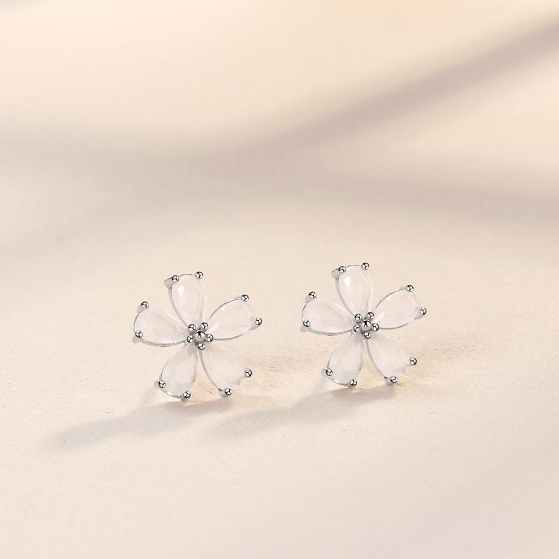 Náušnice Sakura Stud pre ženy Nové Trendy Ľahký Luxus Niche High-end Kvetinové Náušnice Hanfu Jesenné a Zimné Modely