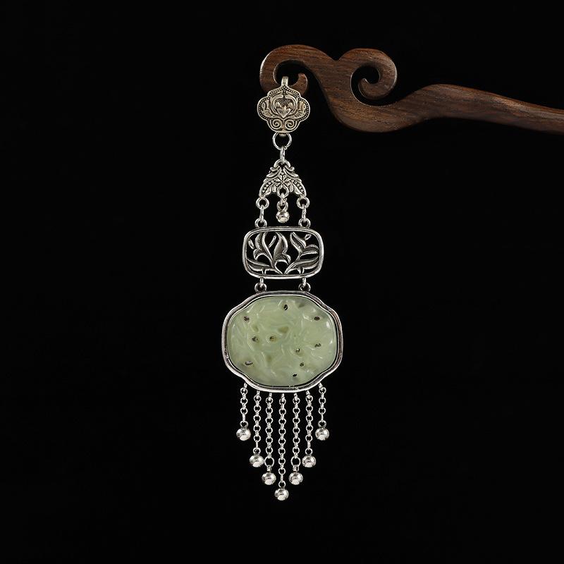 Classical Chinese cheongsam pressure placket pendant jade pendant fringed pendant retro court ancient Hanfu high-end accessories