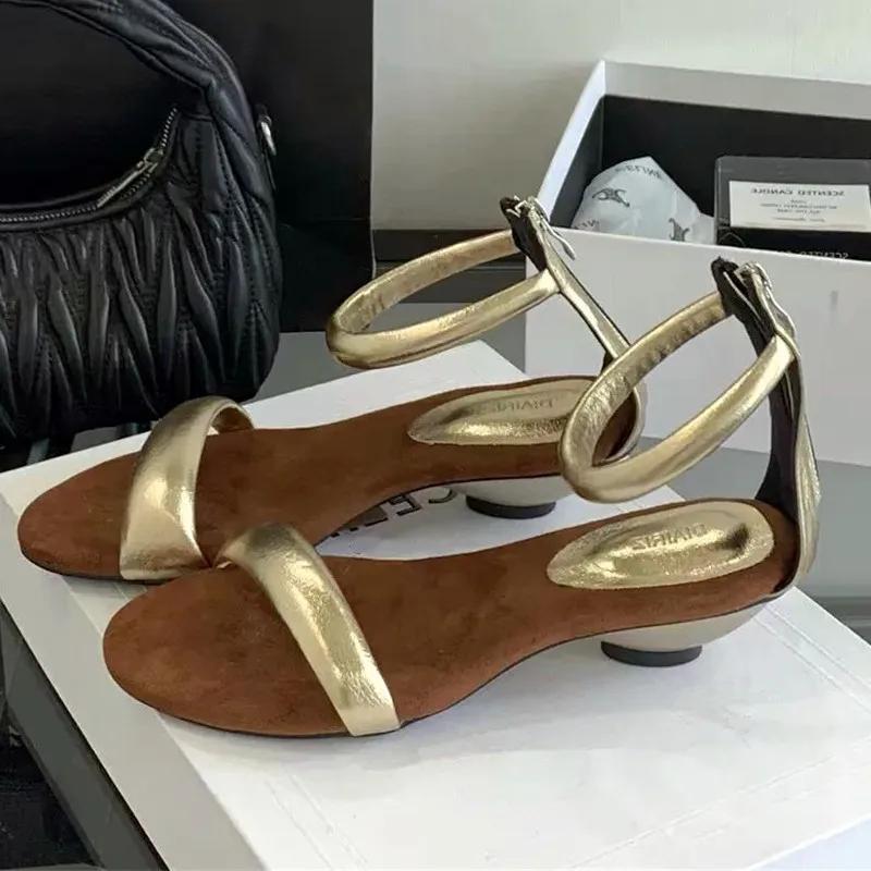 

Fashion Gold Narrow Band Brand Sandals Women Fashion Pointed Toe Back Zipper Low Heel Sandal Roman Style Modern Sandals Zapatos De Mujer 35 золотой