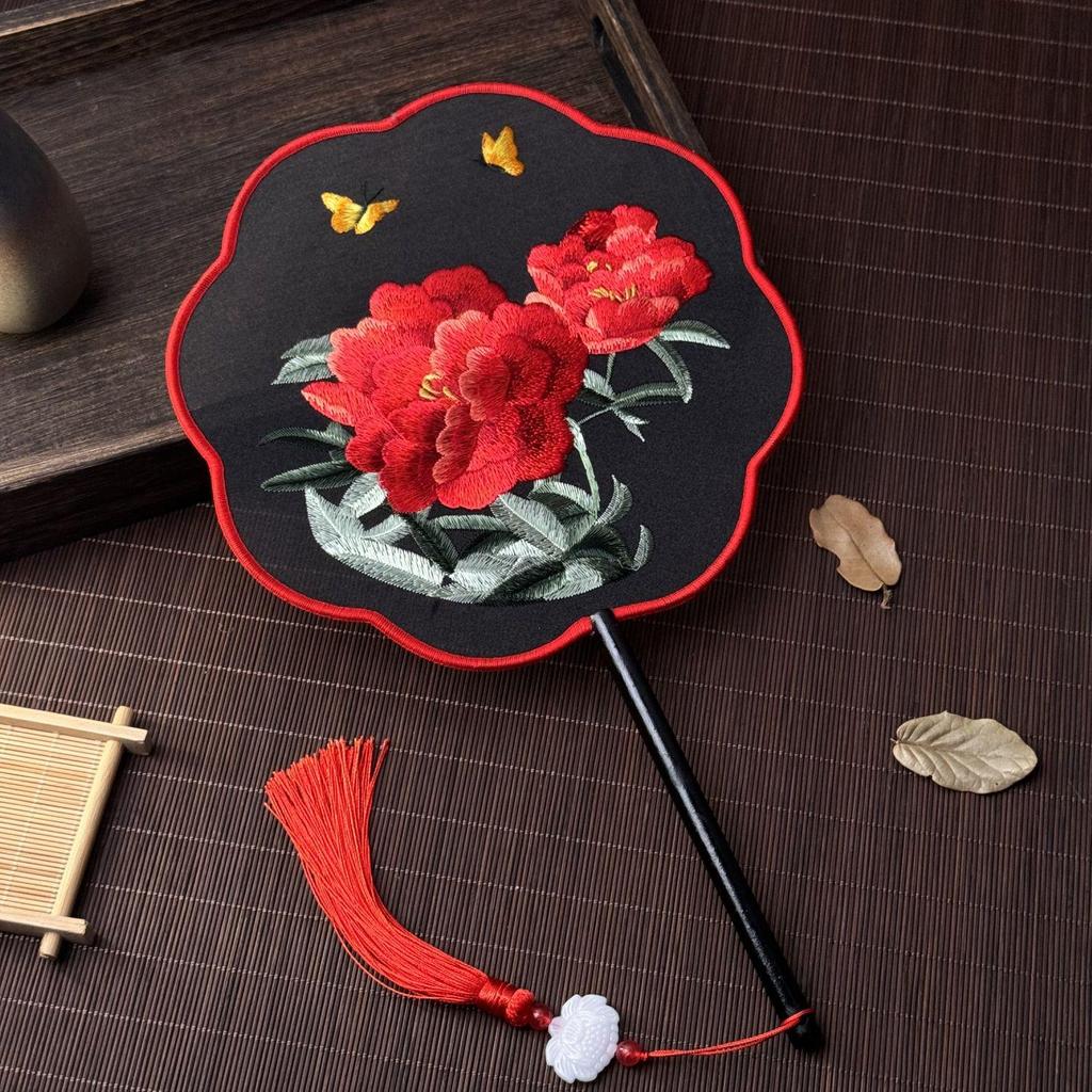 Double-Sided Suzhou Embroidery Round Fan: Ancient Hanfu Dance Accessory
