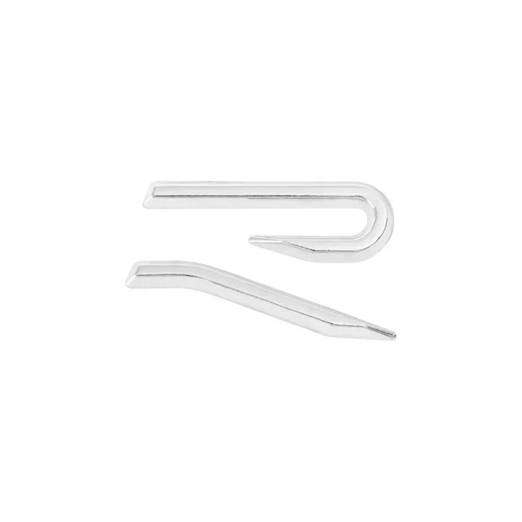 Autocollant Emblème Logo R RLine en Métal 3D Autocollant Emblème Coffre Arrière de Voiture Accessoires de Style Extérieur de Voiture de Haute Qualité