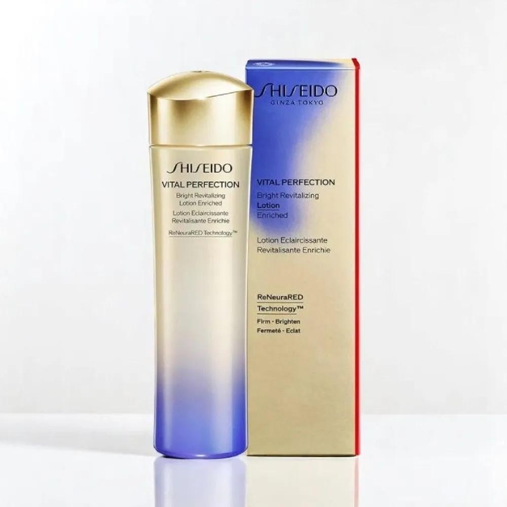 Shiseido Vital Perfection White Revitalizing Softener Enriched 150ml