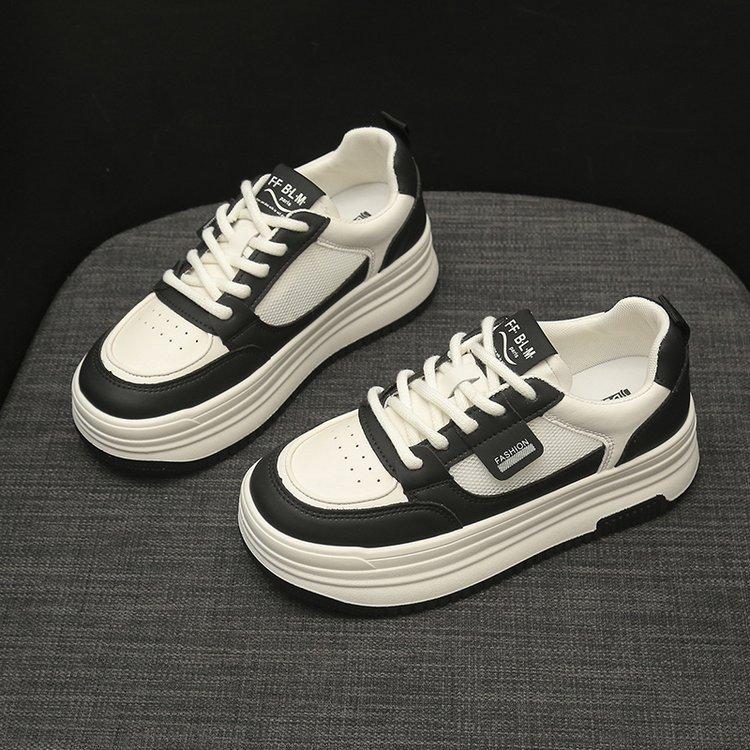 

Yanju Xiaobai shoes women s spring and autumn 2025 new shoes versatile thick baseplate shoes casual shoes muffin sports shoes 35