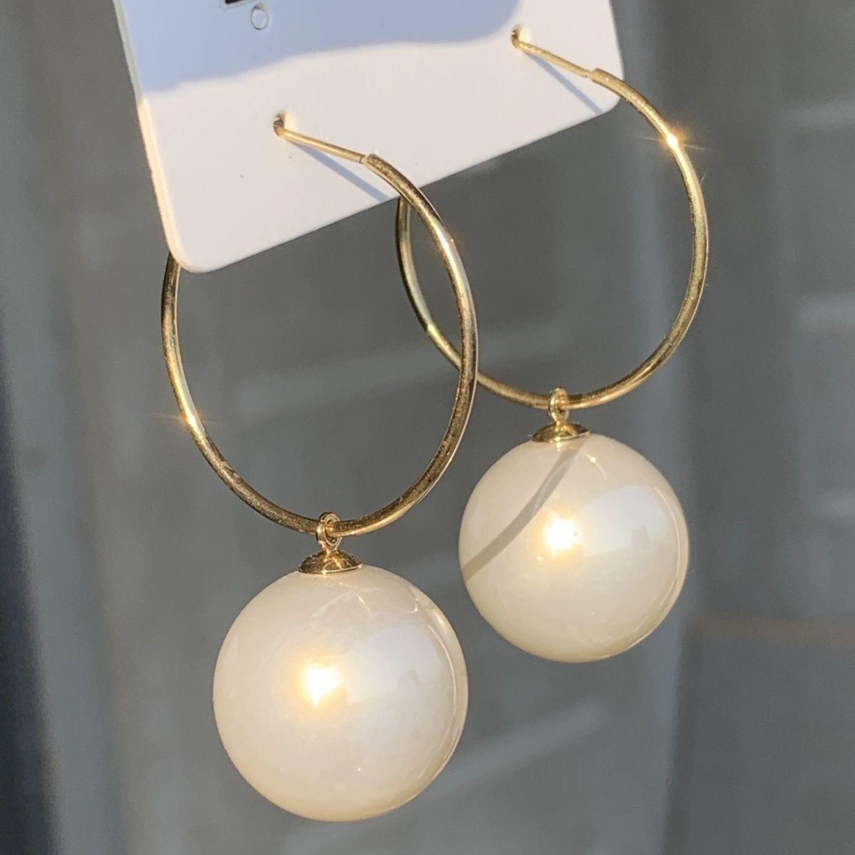 Retro Hong Kong Pearl Hoop Earrings: Unique, Minimalist European  American Style for Women R0001