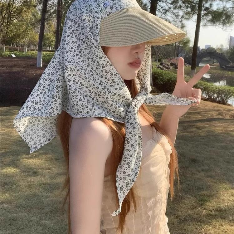 Women's Floral Fisherman Straw Hat with Sun Protection and Patchwork Triangle Scarf for Summer Outdoor Travel