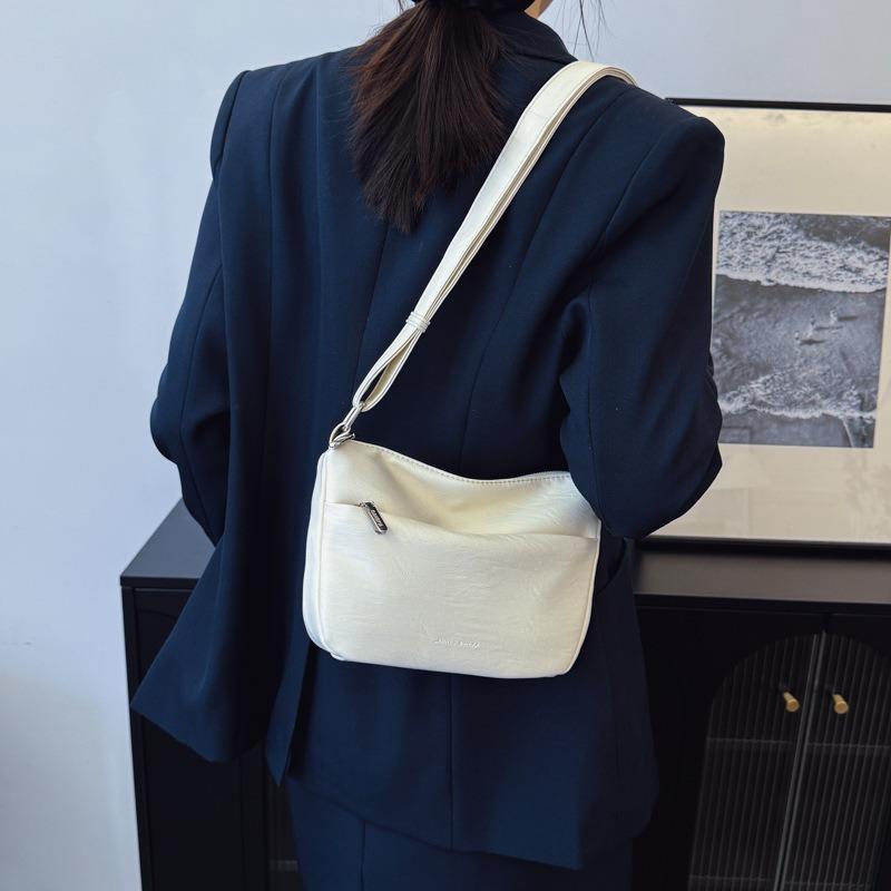 Simple Commuter Bag Women's New Niche High-end Sense Versatile Shoulder Messenger Bag Fashionable Small Square Bag