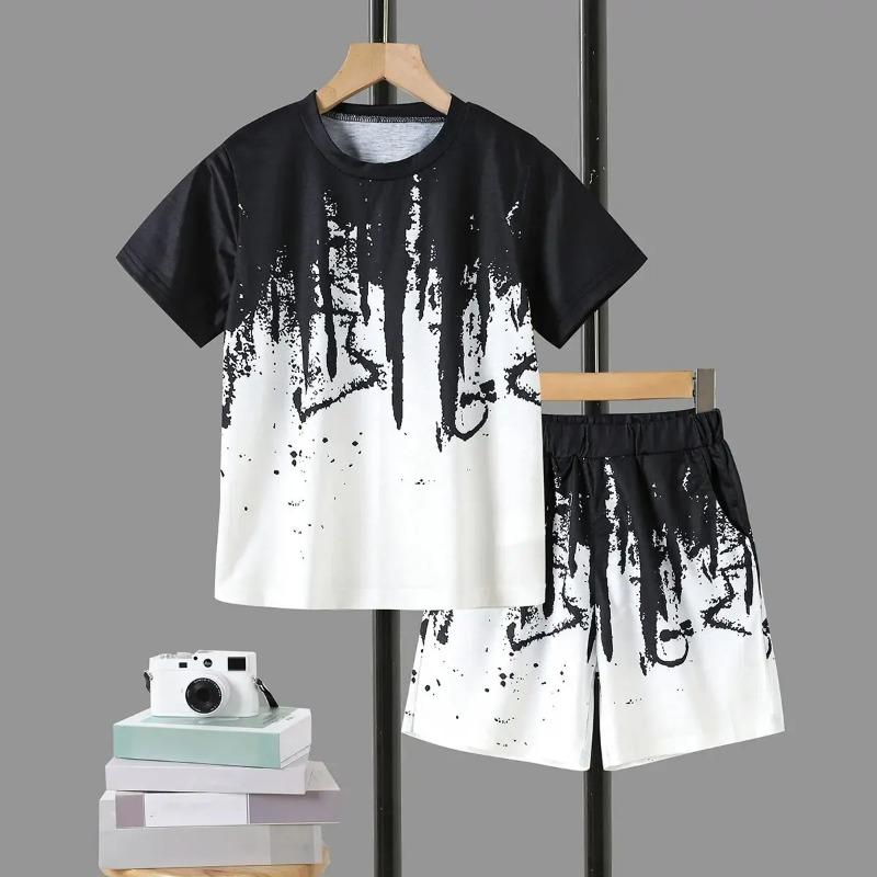 Directional Hot-Selling Two-Piece Set for Boys, Cool Lightning Graffiti Short-Sleeved Shorts Set, Simple and Fashionable Style