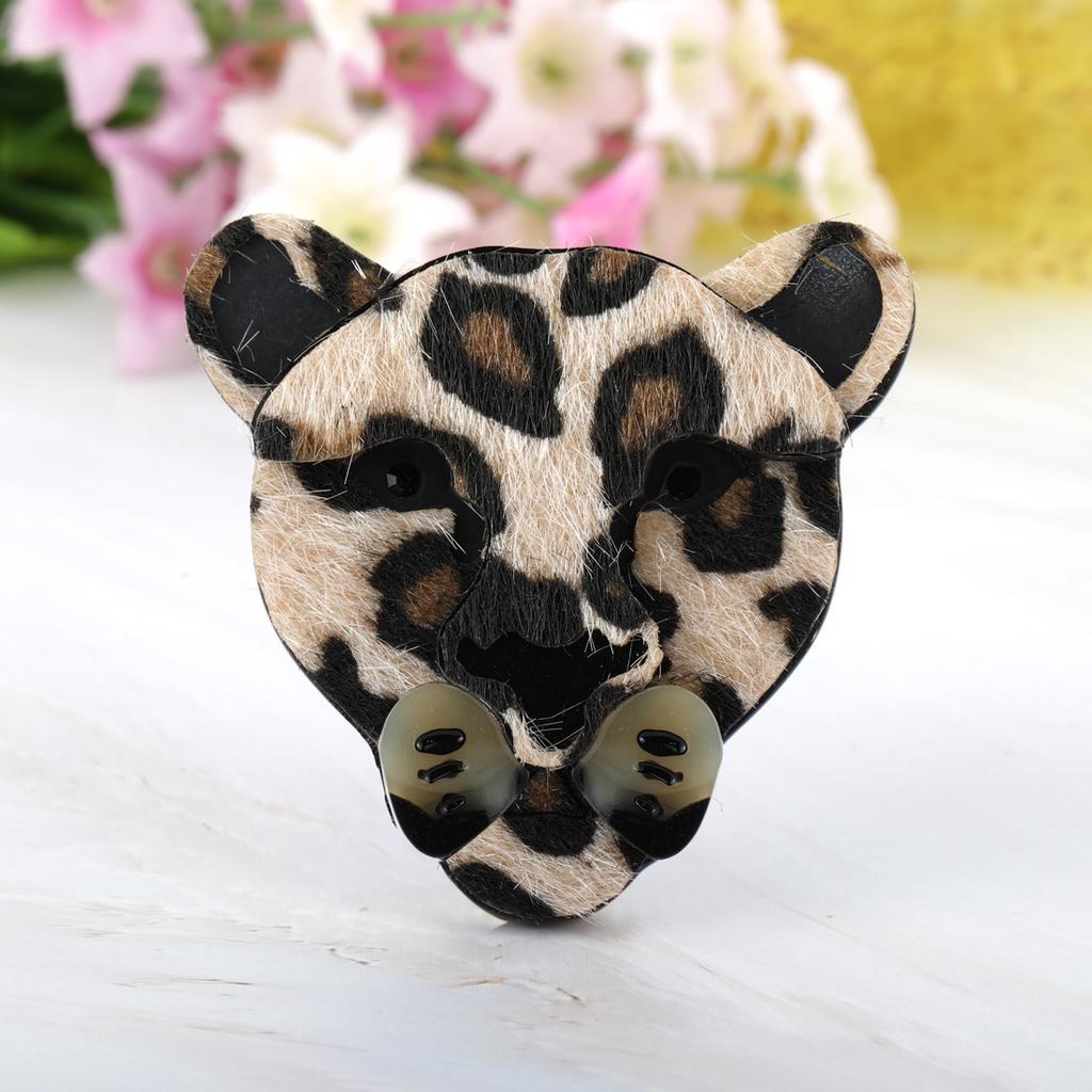 Blucome Cheetah Leopard Head Brooches Handmade Leather Acrylic Sweater Scarf Buckle Animal Brooch Pins Accessories